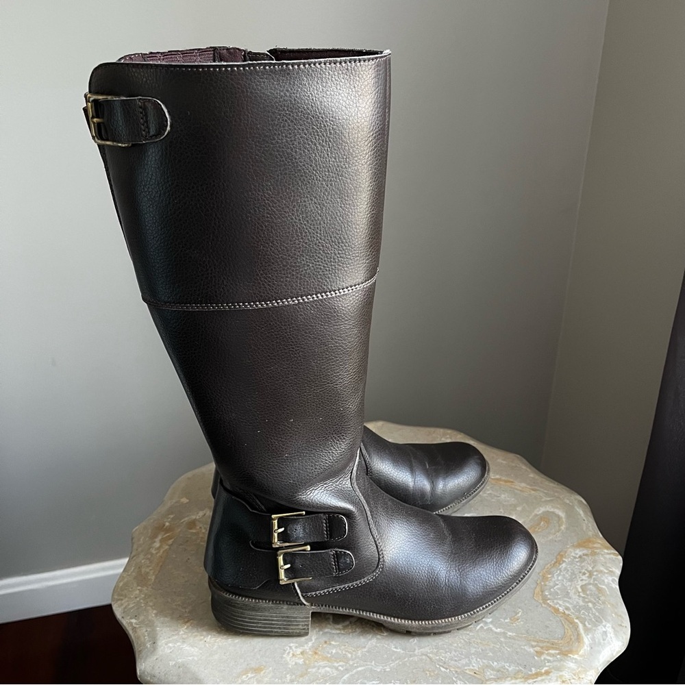 Clark’s Women’s 8 Brown Riding Boots Buckles Inside Zip Stretchy Calf